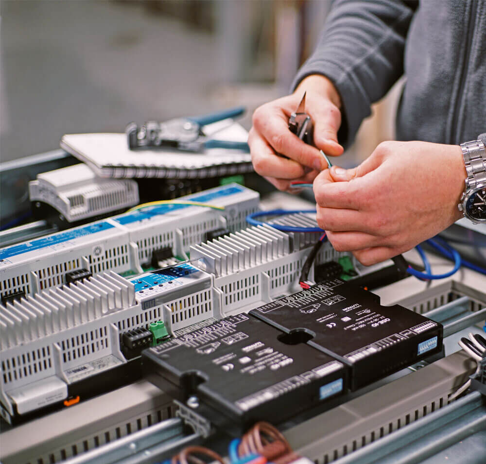 AUTOMATION & NAVIGATIONS